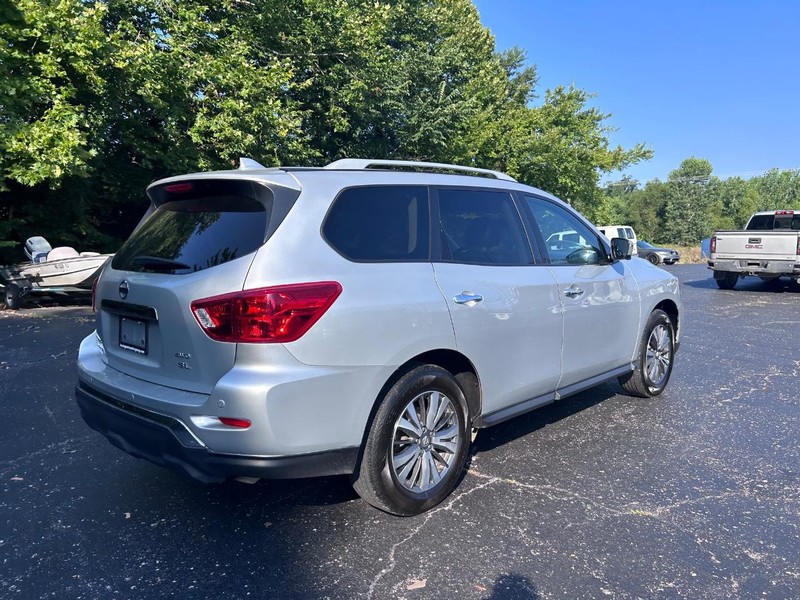 Nissan Pathfinder Vehicle Image 03