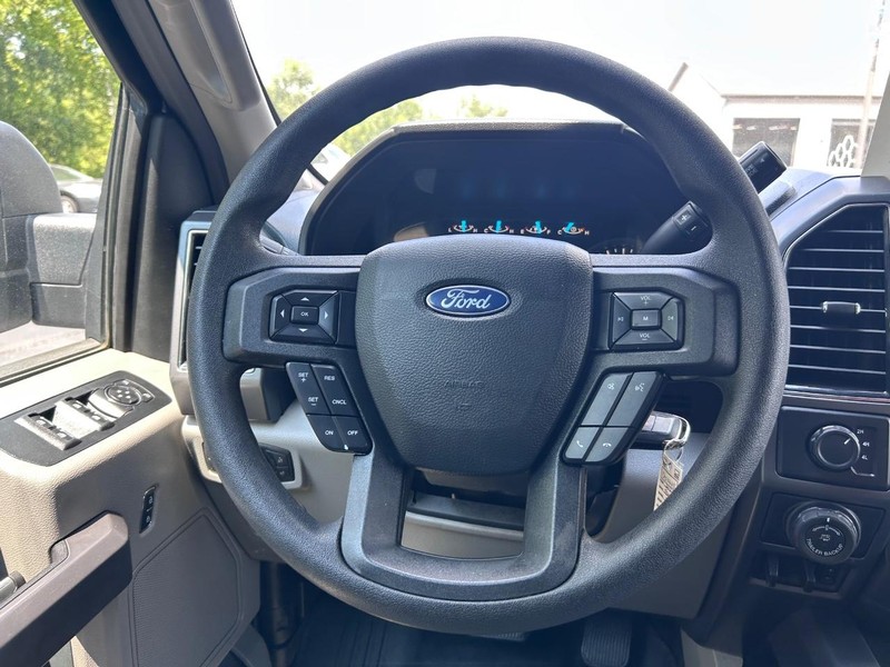 Ford F-150 Vehicle Image 09