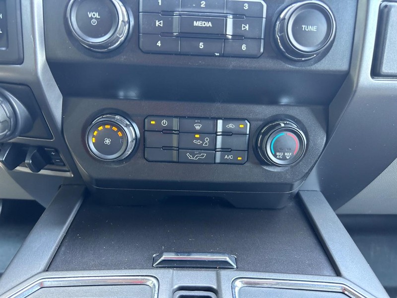 Ford F-150 Vehicle Image 13