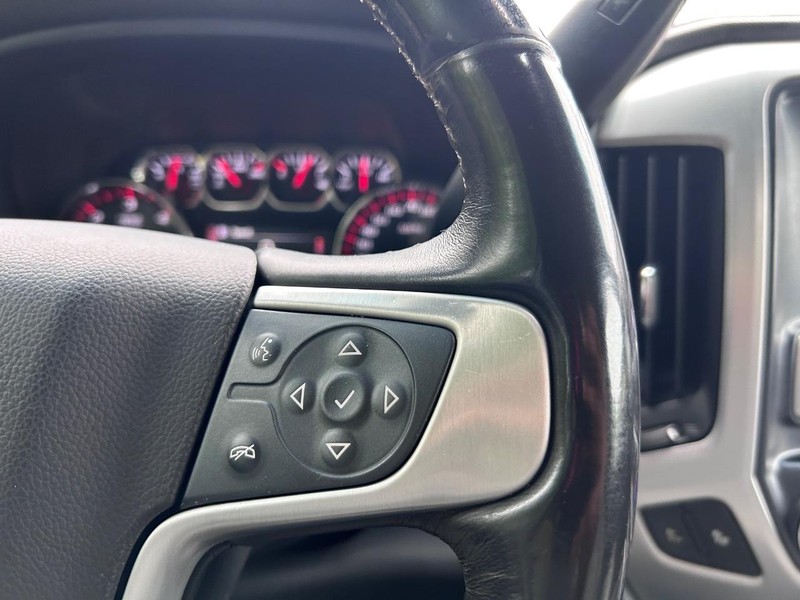 GMC Sierra 1500 Vehicle Image 11