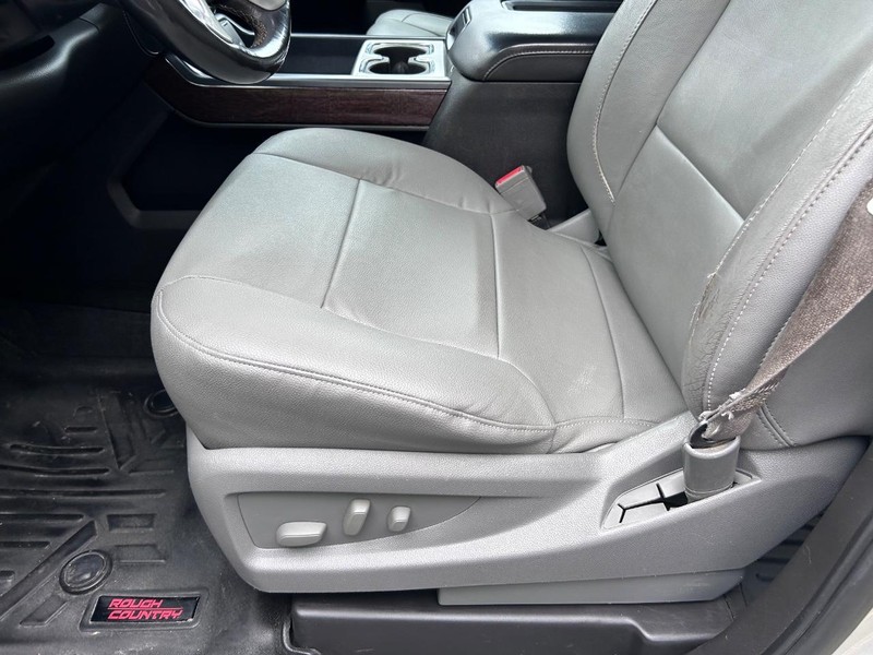 GMC Sierra 1500 Vehicle Image 17