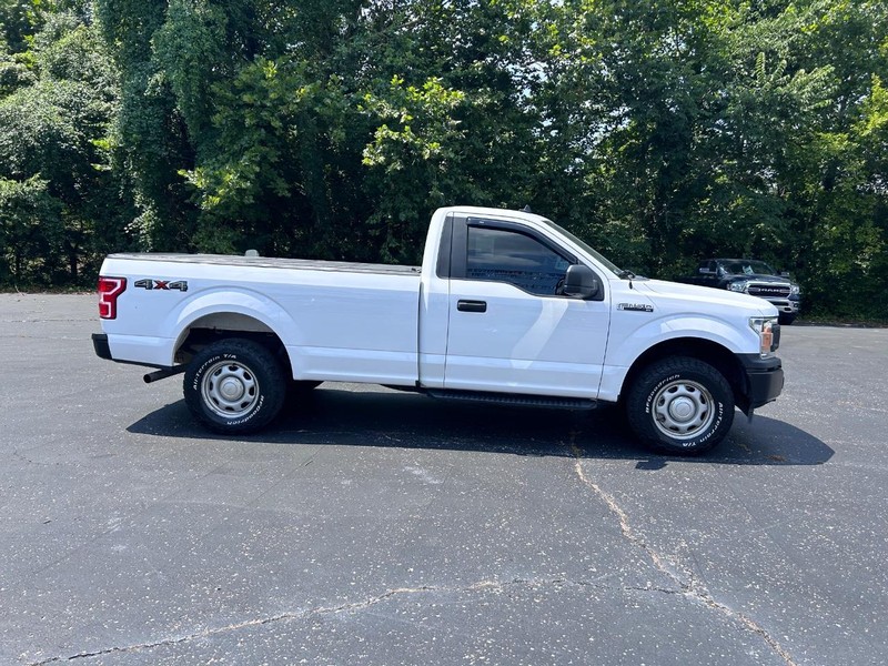 Ford F-150 Vehicle Image 02
