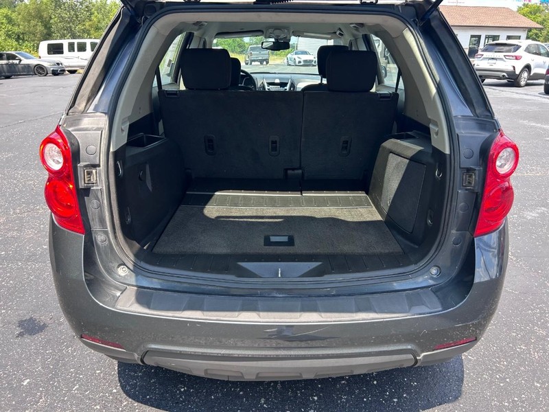 Chevrolet Equinox Vehicle Image 05