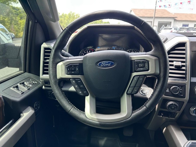 Ford F-150 Vehicle Image 09