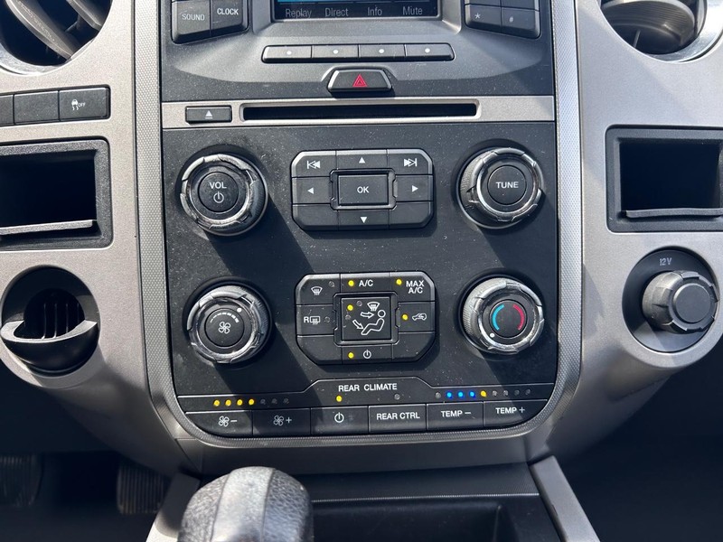 Ford Expedition EL Vehicle Image 15