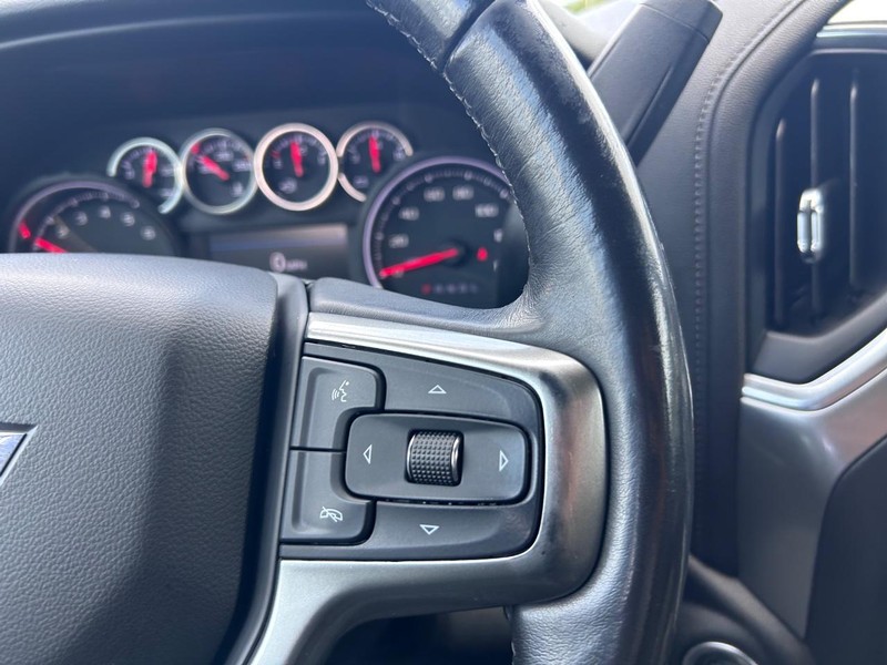 Chevrolet Silverado 1500 Vehicle Image 11