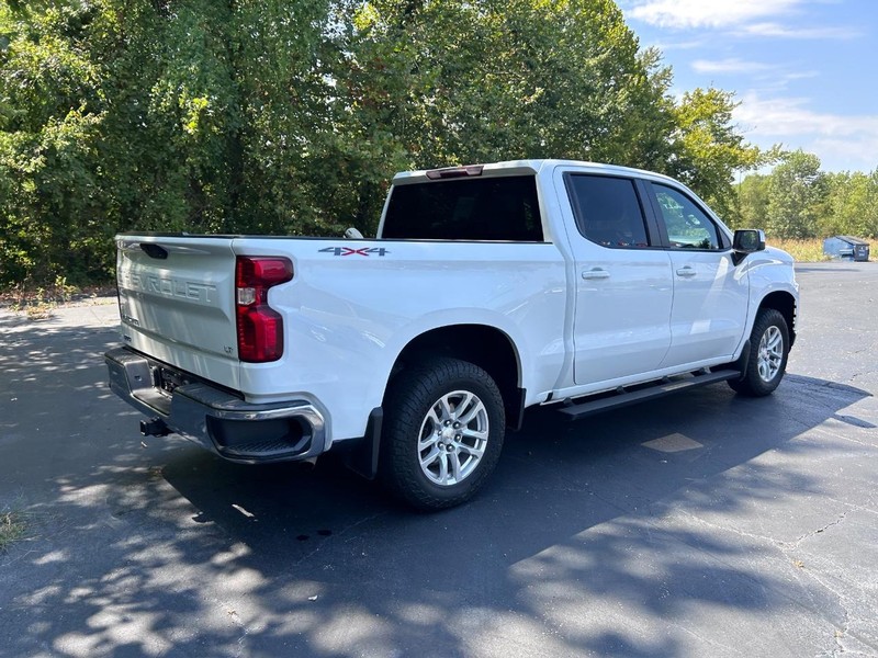 Chevrolet Silverado 1500 Vehicle Image 03