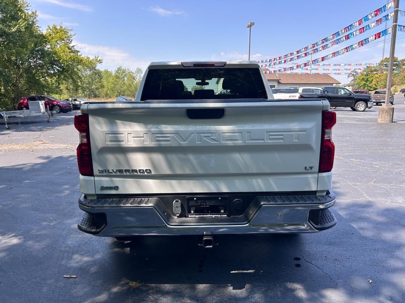 Chevrolet Silverado 1500 Vehicle Image 04
