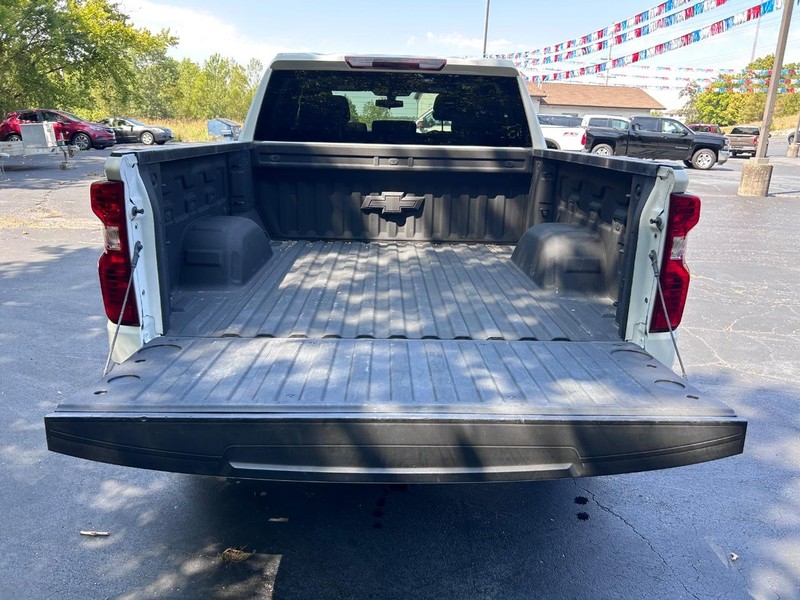 Chevrolet Silverado 1500 Vehicle Image 05