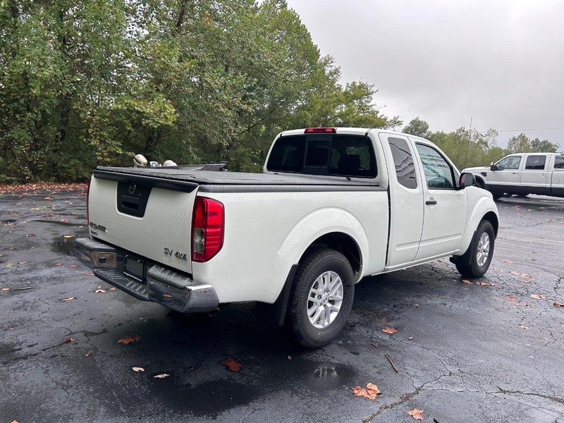 Nissan Frontier Vehicle Image 03