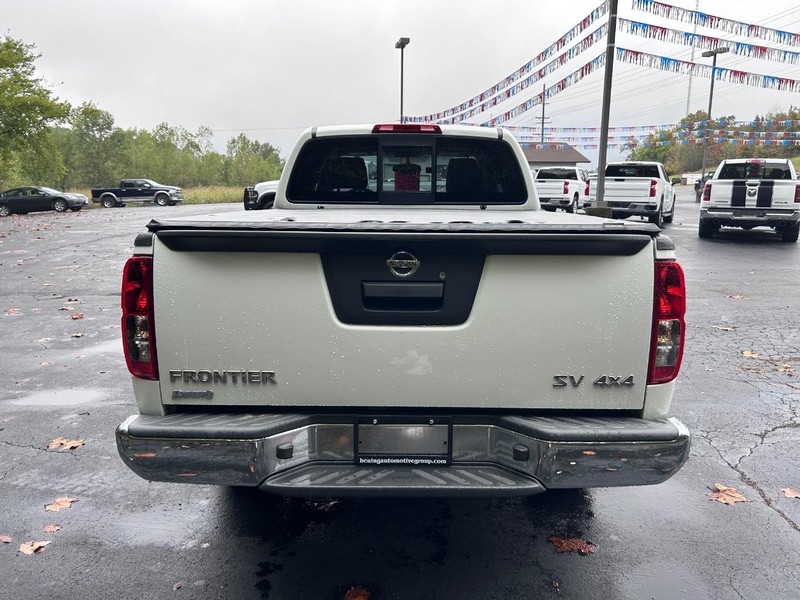 Nissan Frontier Vehicle Image 04