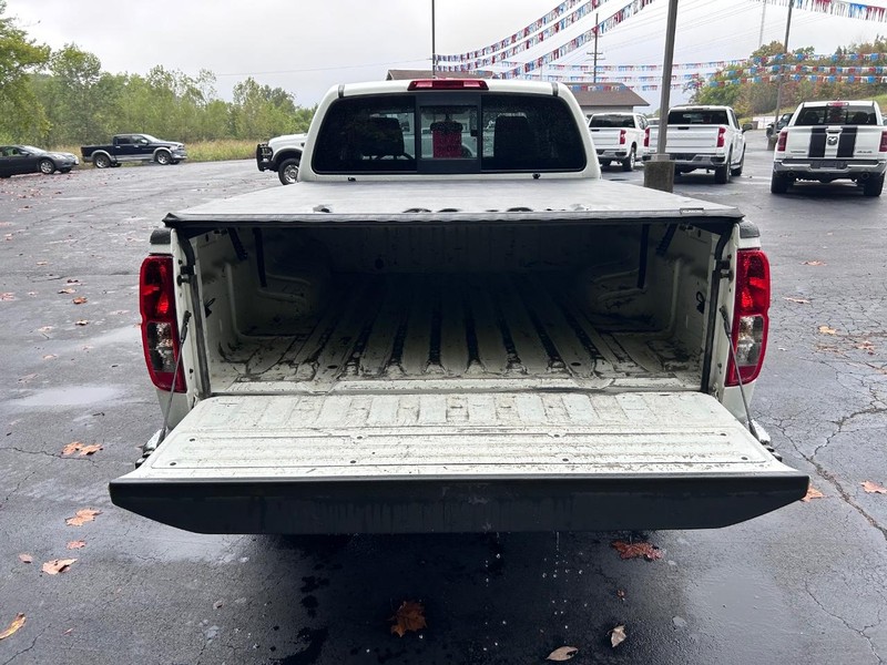Nissan Frontier Vehicle Image 05