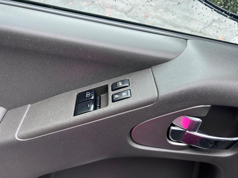 Nissan Frontier Vehicle Image 16