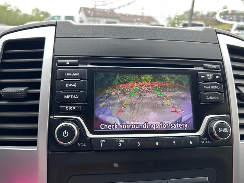 Nissan Frontier Vehicle Image 19