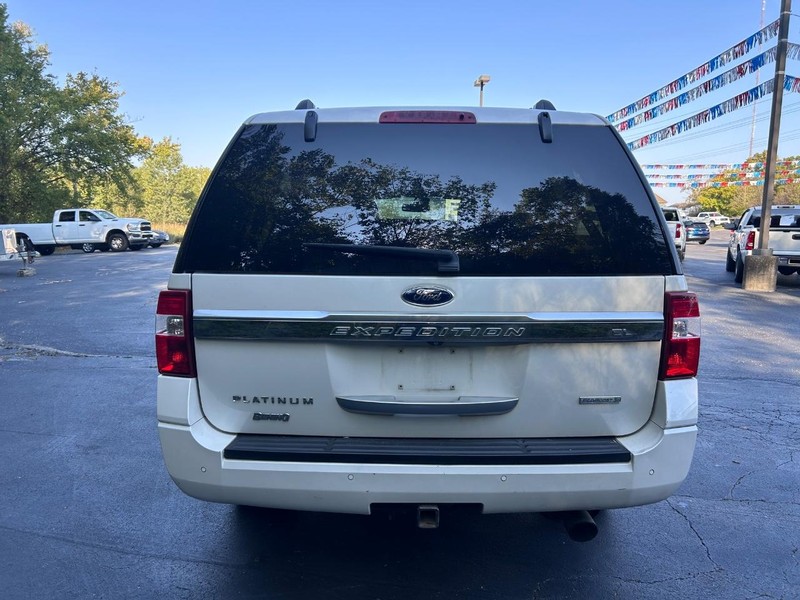Ford Expedition EL Vehicle Image 04