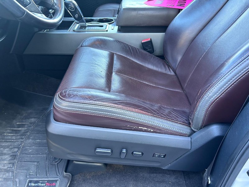 Ford Expedition EL Vehicle Image 22