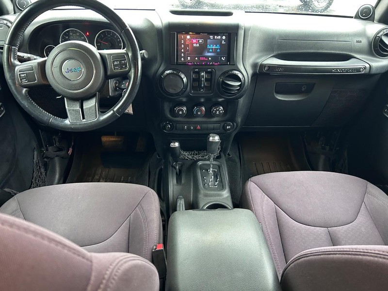 Jeep Wrangler Unlimited Vehicle Image 08