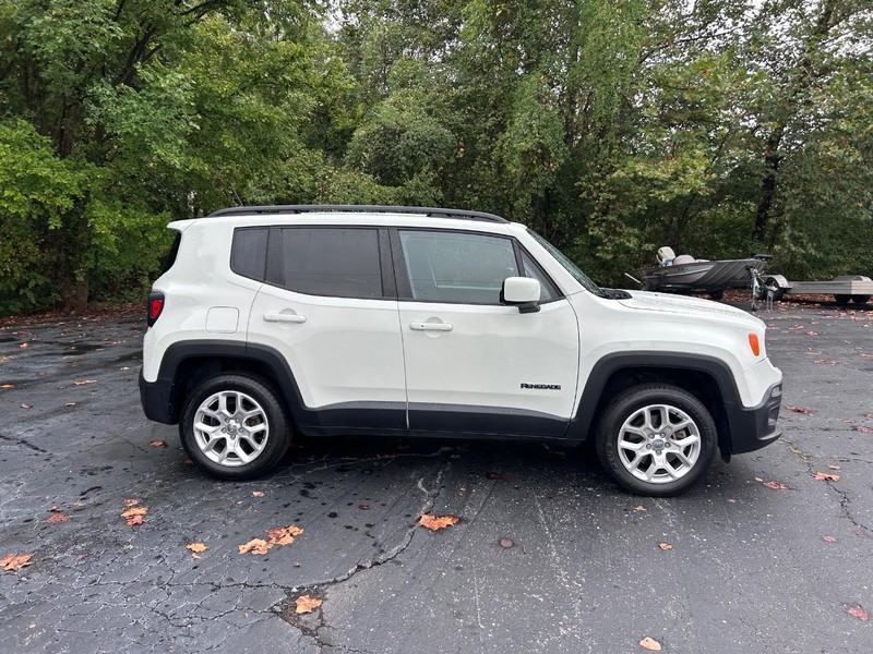 Jeep Renegade Vehicle Image 02