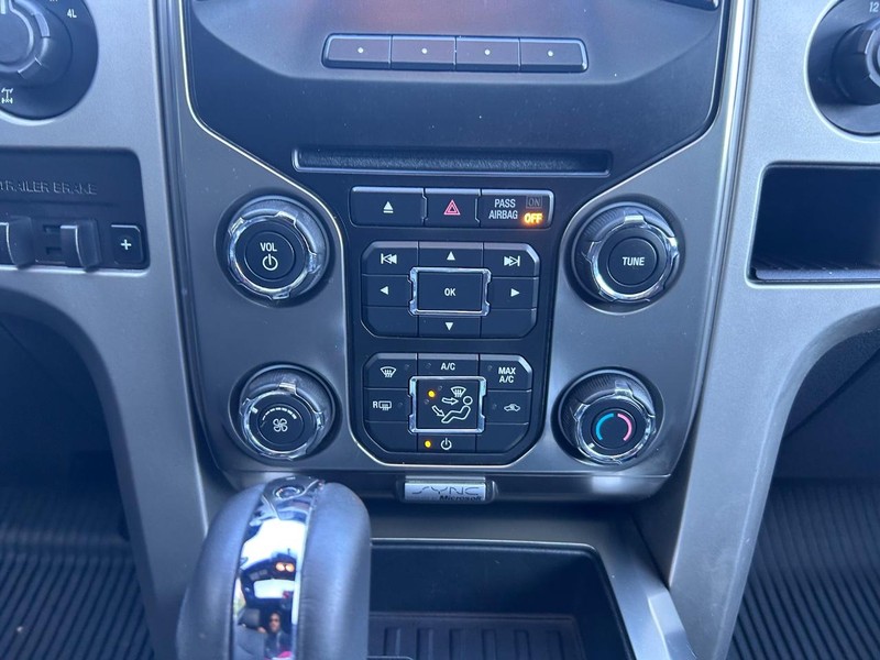Ford F-150 Vehicle Image 14