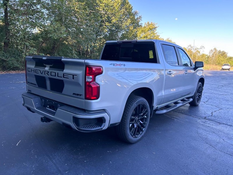 Chevrolet Silverado 1500 Vehicle Image 03