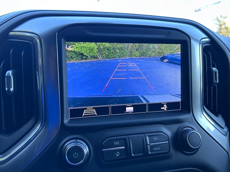 Chevrolet Silverado 1500 Vehicle Image 18