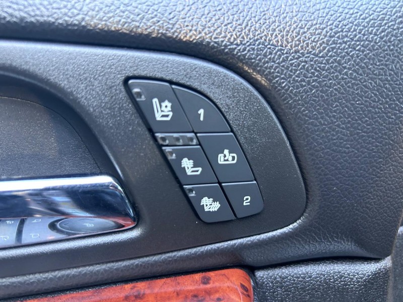 Chevrolet Avalanche Vehicle Image 18