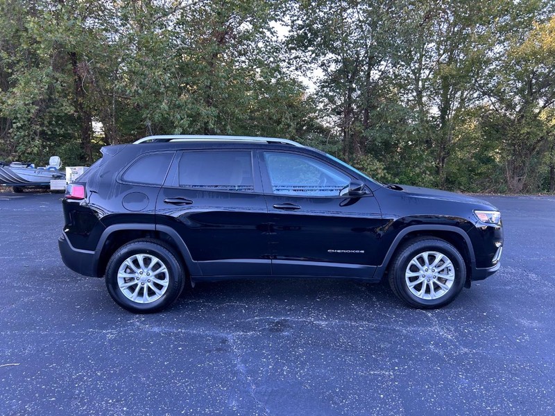 Jeep Cherokee Vehicle Image 02