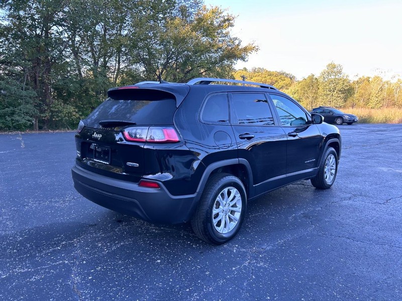 Jeep Cherokee Vehicle Image 03