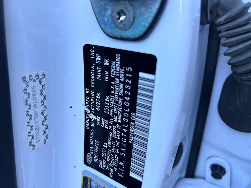 Kia Optima Vehicle Image 20