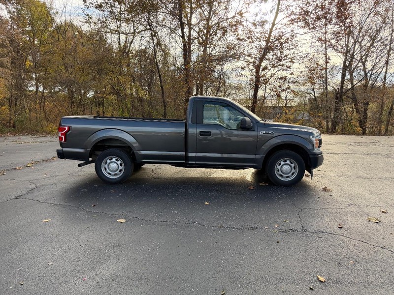 Ford F-150 Vehicle Image 02
