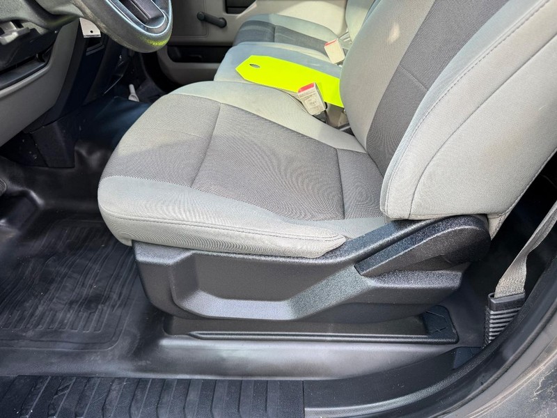 Ford F-150 Vehicle Image 14