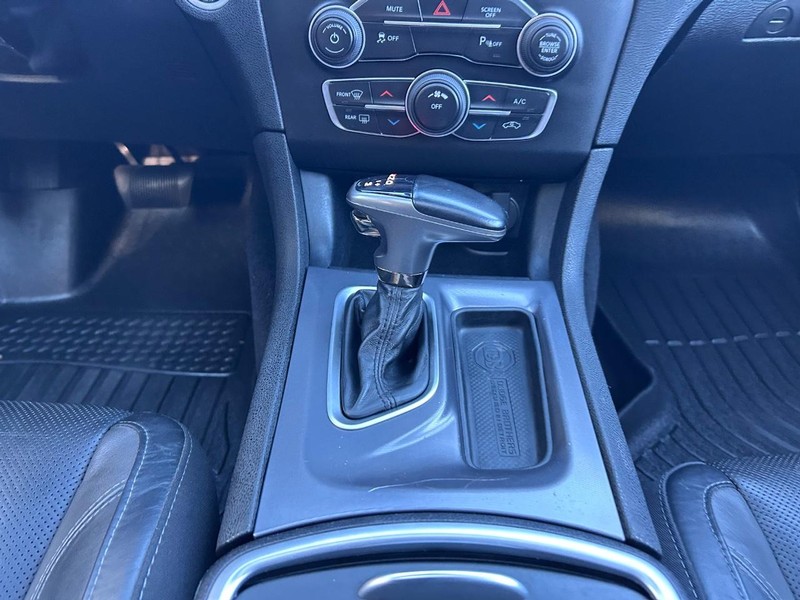 Dodge Charger Vehicle Image 15