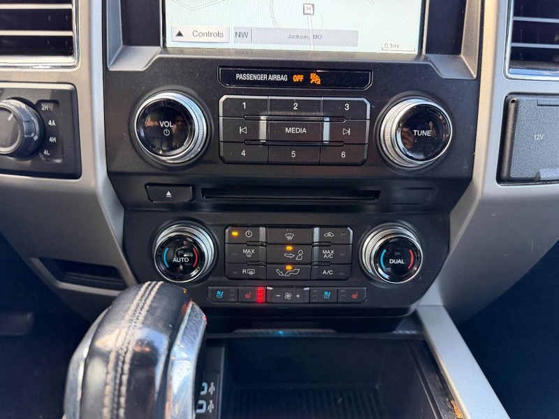 Ford F-150 Vehicle Image 12