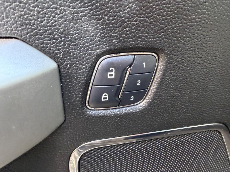 Ford F-150 Vehicle Image 16