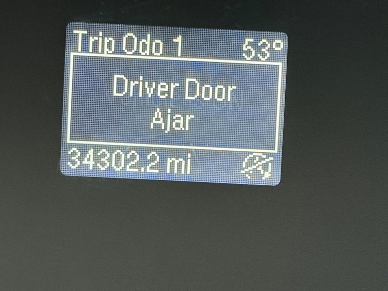 Ford EcoSport Vehicle Full-screen Gallery Image 18