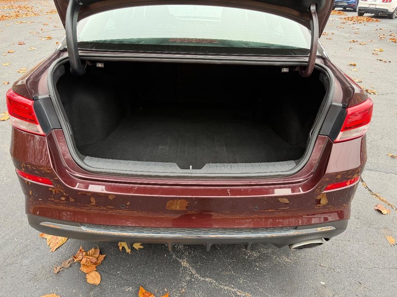 Kia Optima Vehicle Image 05