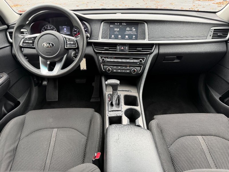 Kia Optima Vehicle Image 08