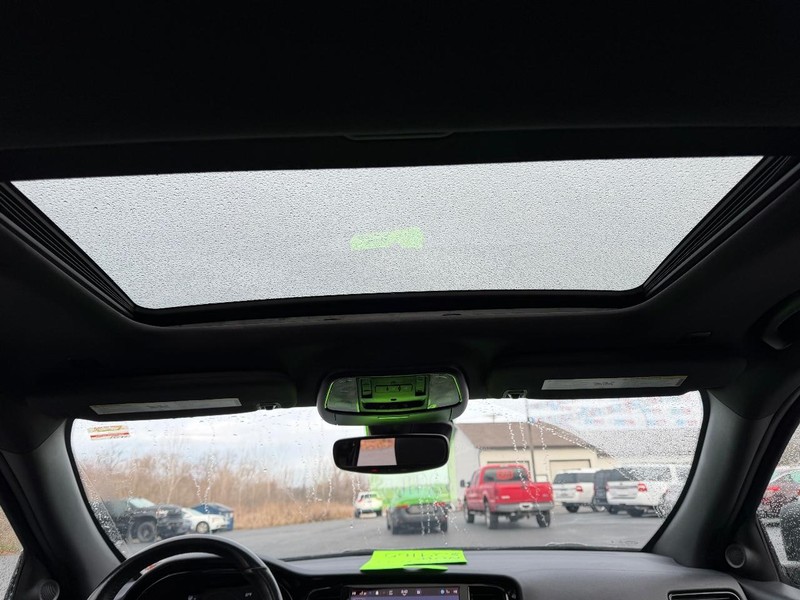 Dodge Durango Vehicle Image 12