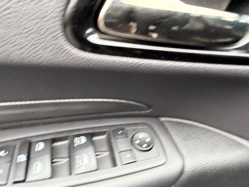 Dodge Durango Vehicle Image 21