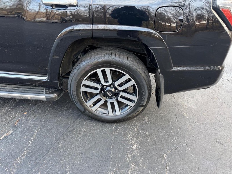 Toyota 4Runner Vehicle Image 06