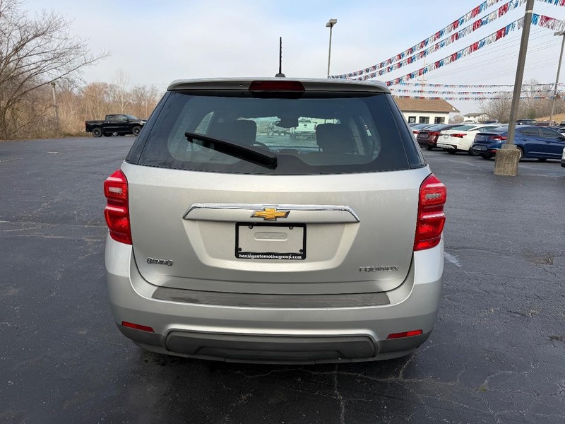 Chevrolet Equinox Vehicle Image 04