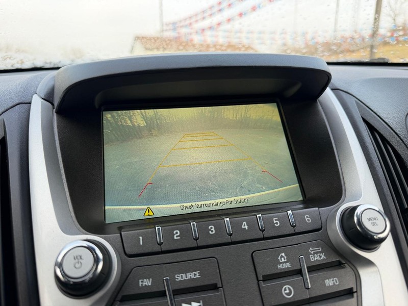 Chevrolet Equinox Vehicle Image 19