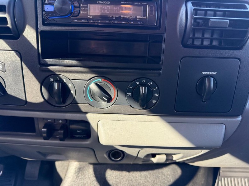 Ford Super Duty F-250 Vehicle Image 13