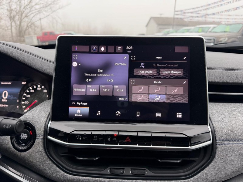 Jeep Compass Vehicle Image 12