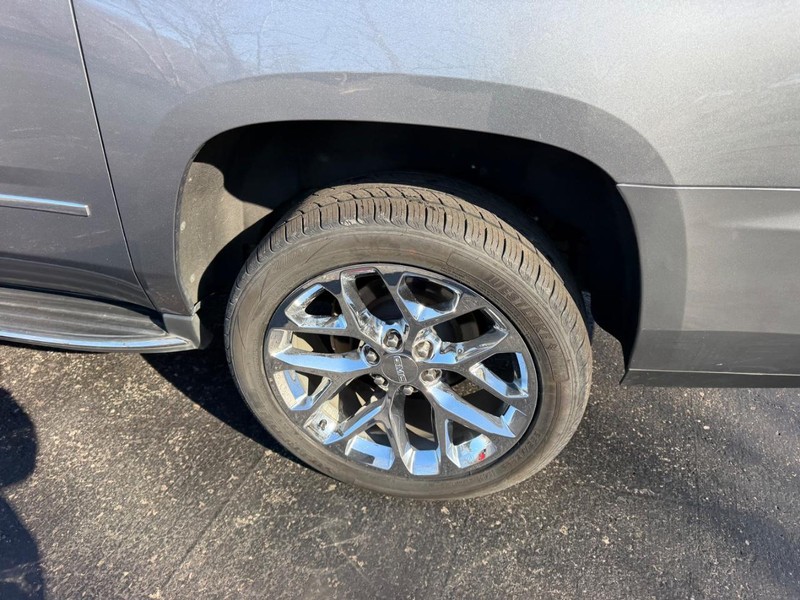 GMC Yukon XL Vehicle Image 07