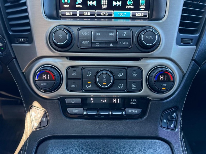 GMC Yukon XL Vehicle Image 18