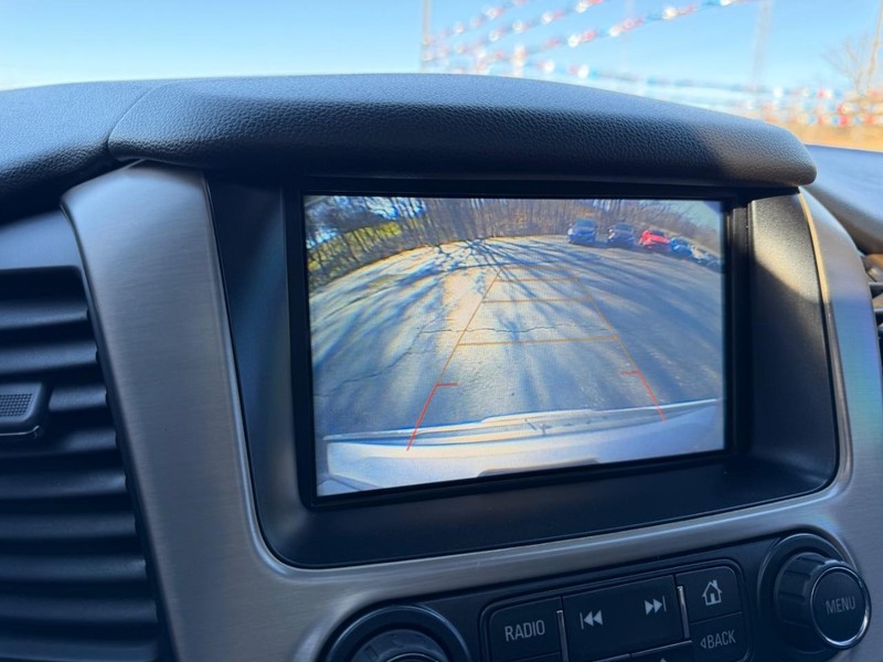 GMC Yukon XL Vehicle Image 24