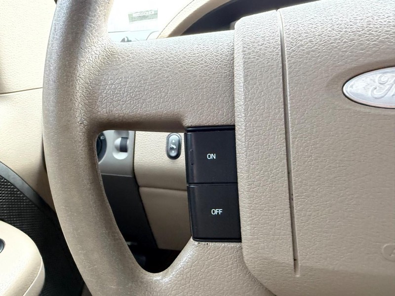 Ford F-150 Vehicle Image 12