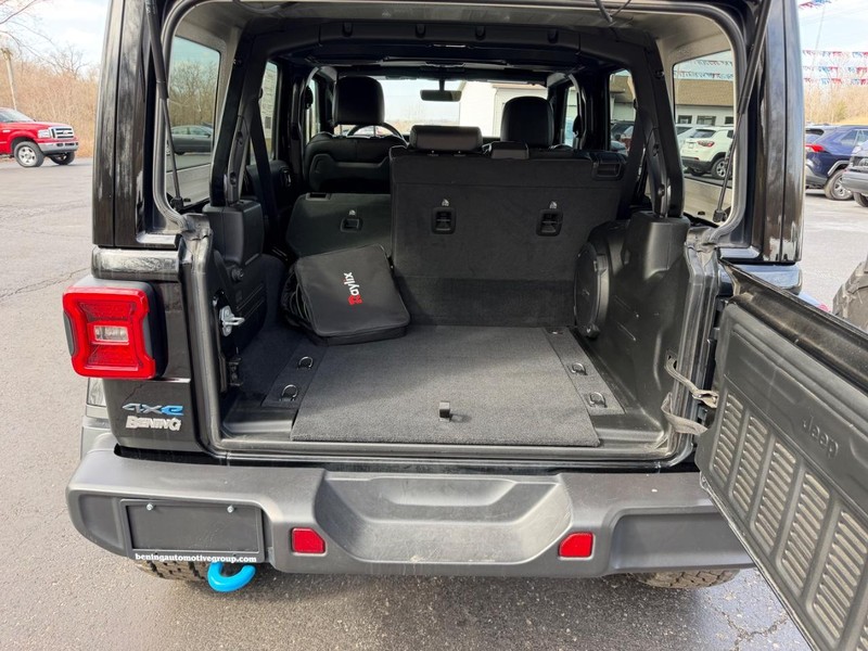 Jeep Wrangler 4xe Vehicle Image 05