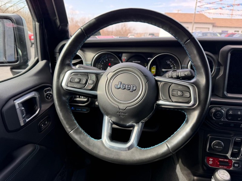 Jeep Wrangler 4xe Vehicle Image 09